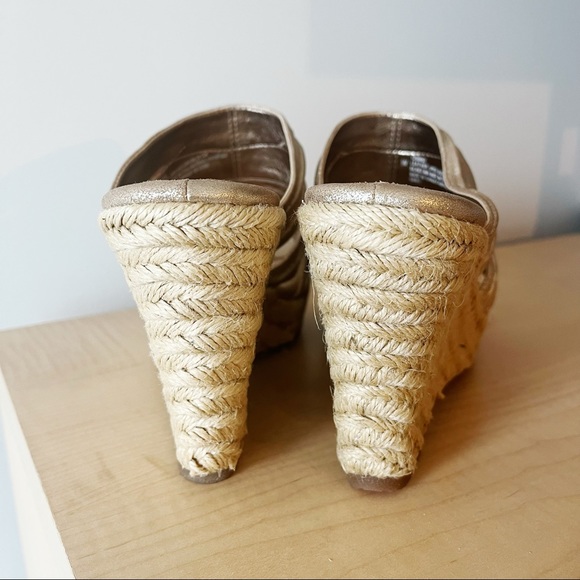 Sofft Gold Straw Open Toed Wedges High Heel Sandals - Picture 4 of 5